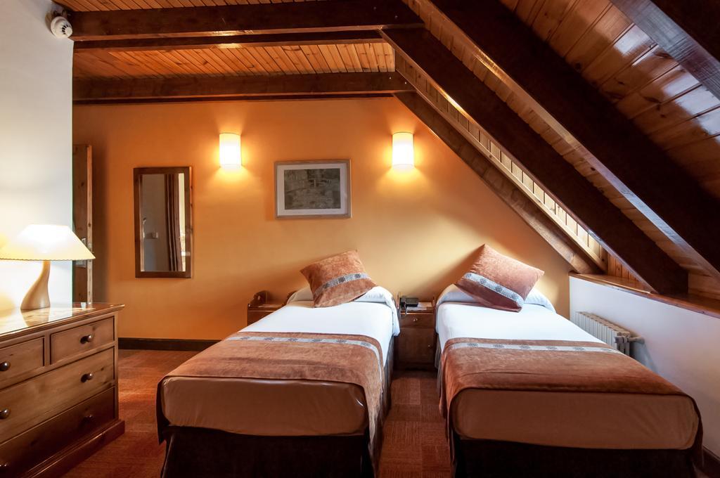 Apartamentos VilaGarós Zewnętrze zdjęcie